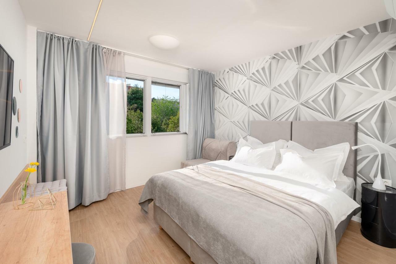 Skaline Luxury Rooms Split Exterior photo